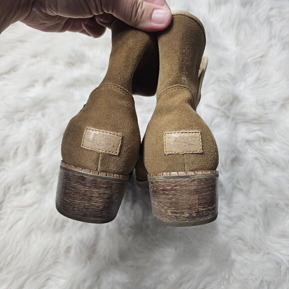 UGG Darling 1004367 Tan Suede Round Toe Pull On Ankle Boot Women's Size 10 - Picture 9 of 11